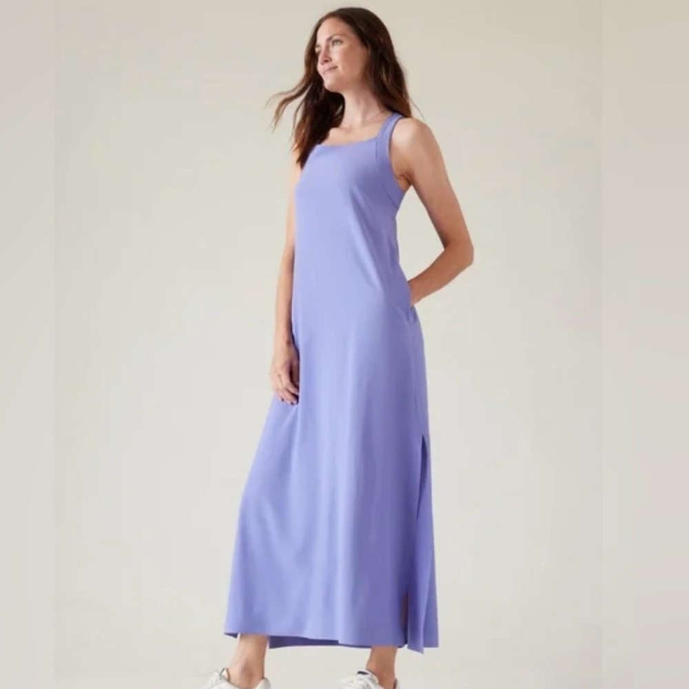 Athleta Arrival Maxi Dress Purple Crossback UPF 50 Pockets Lightweight Size‎ M